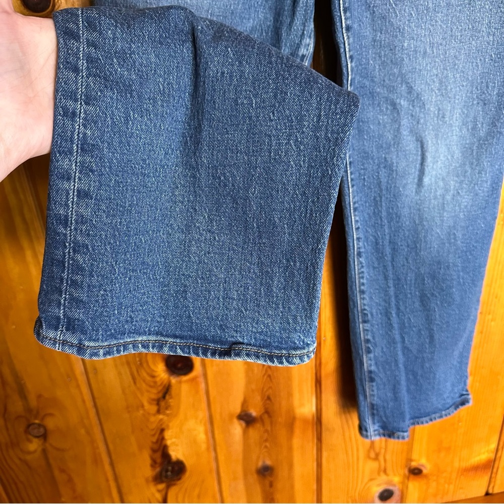 Levi’s Ribcage Straight Jean - Picture 4 of 9